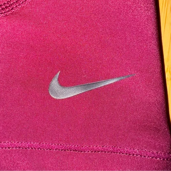 Nike Dri Fit Women’s Pro Shorts Compression Short - Maroon Small 3’ inseam - Picture 3 of 6